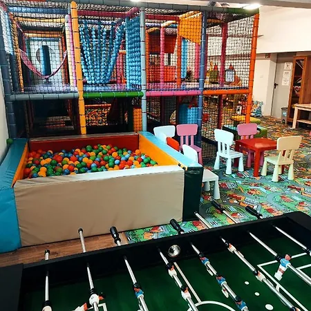 Poddabek- Basen Kryty, Sauna, Animacje Dla Dzieci , Malpi Gaj, Baseny Na Dachu