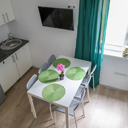 アパート Poddabek- Basen Kryty, Sauna, Animacje Dla Dzieci , Malpi Gaj, Baseny Na Dachu