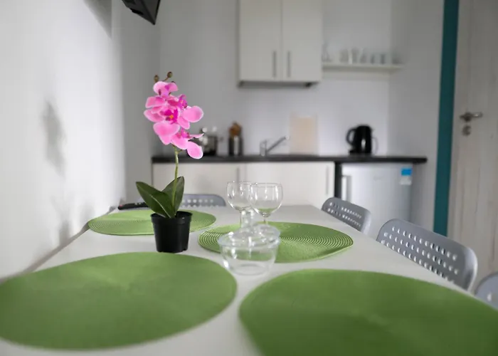 Poddabek- Basen Kryty, Sauna, Animacje Dla Dzieci , Malpi Gaj, Baseny Na Dachu Poddąbie