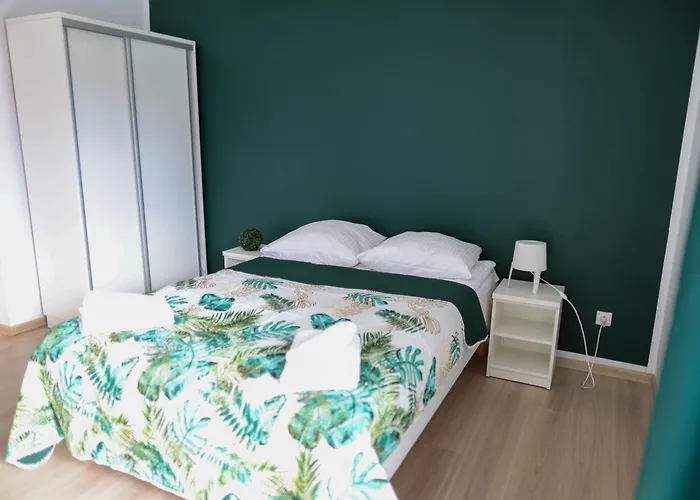 Poddabek- Basen Kryty, Sauna, Animacje Dla Dzieci , Malpi Gaj, Baseny Na Dachu * Poddąbie