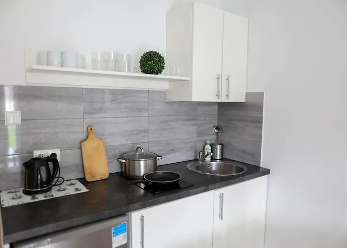 Poddabek- Basen Kryty, Sauna, Animacje Dla Dzieci , Malpi Gaj, Baseny Na Dachu Poddąbie