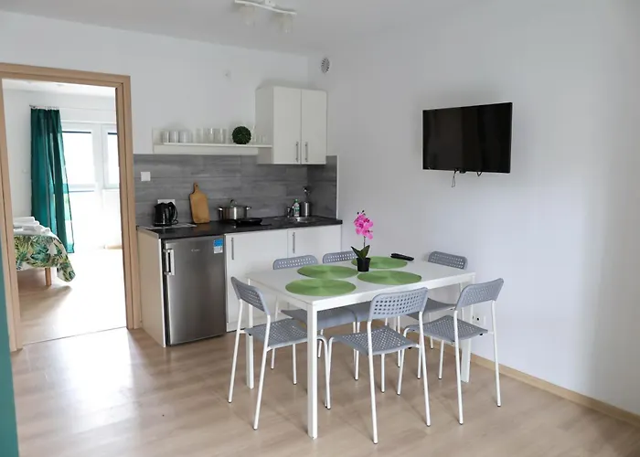 Lägenhet Poddabek- Basen Kryty, Sauna, Animacje Dla Dzieci , Malpi Gaj, Baseny Na Dachu *